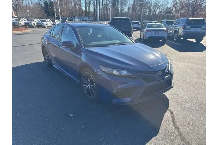 $25671 : Toyota Camry 2024 SE 4dr Sed image 3