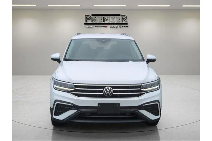 $26791 : Volkswagen Tiguan 2024 SE 4d image 2