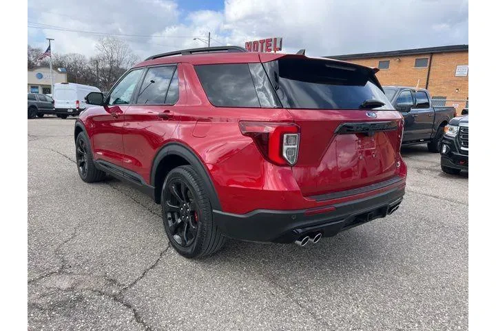 $39995 : Ford Explorer 2023 AWD ST 4d image 6