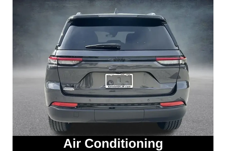 $34896 : Jeep Grand Cherokee 2024 4x4 image 8