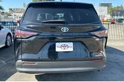 $36997 : Toyota Sienna 2024 LE 8-Pass thumbnail