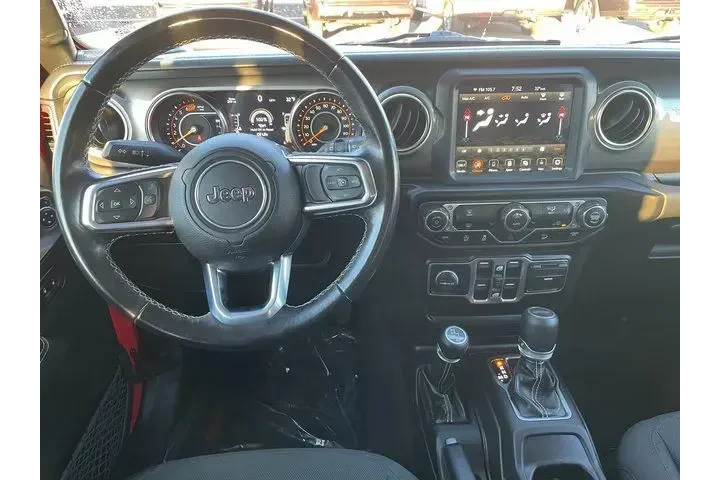 $27908 : Jeep Wrangler Unlimited 2020 image 3