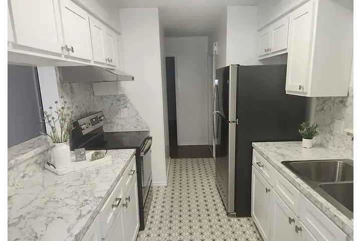 $1200 : HOUSE FOR RENT IN BROWNSVILLE image 6