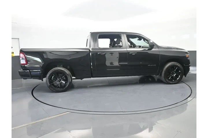 $32000 : Ram 1500 2023 4x2 Big Horn 4 image 7