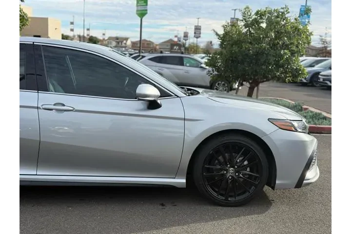 $26888 : Toyota Camry Hybrid 2022 XSE image 8