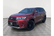 2019 Highlander SE