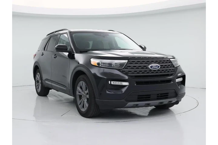 $32998 : Ford Explorer 2024 XLT 4dr S image 1