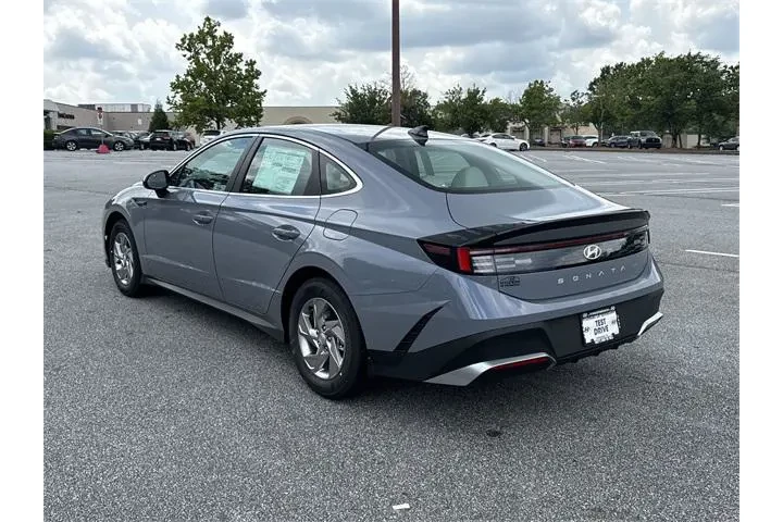 $24020 : Hyundai SONATA 2025 SE 4dr S image 5