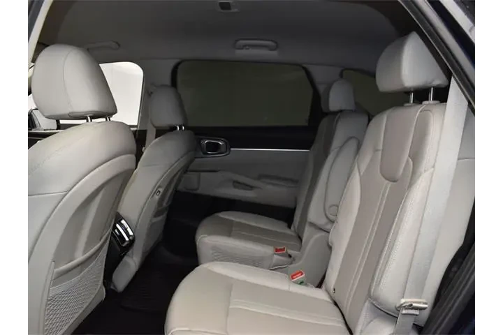 $25878 : Kia Sorento Plug-In Hybrid 2 image 10