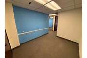 $1800 : EXCELENTE OFFICINA thumbnail