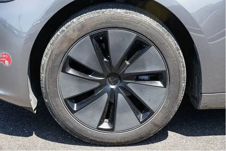 $33991 : Tesla Model 3 2024 4dr Sedan image 9