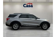 $19995 : Ford Explorer 2020 AWD XLT 4 thumbnail