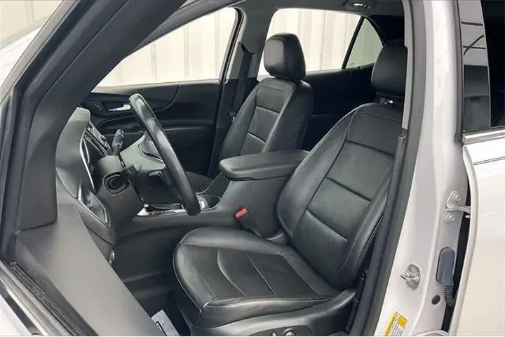 $17790 : Chevrolet Equinox 2020 LT 4d image 8