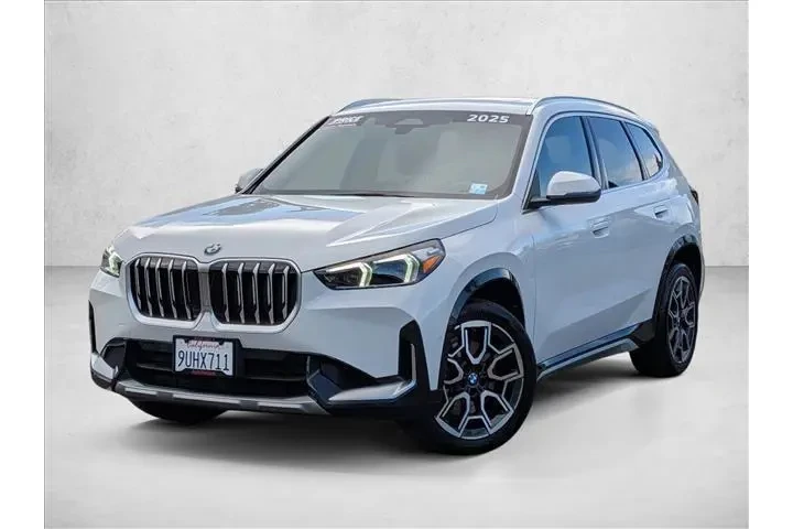$37862 : BMW X1 2025 AWD xDrive28i 4d image 1