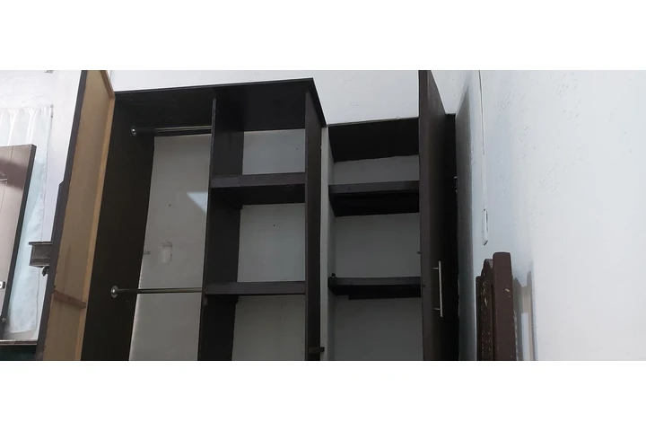 $2500 : Se renta cuarto céntrico image 6