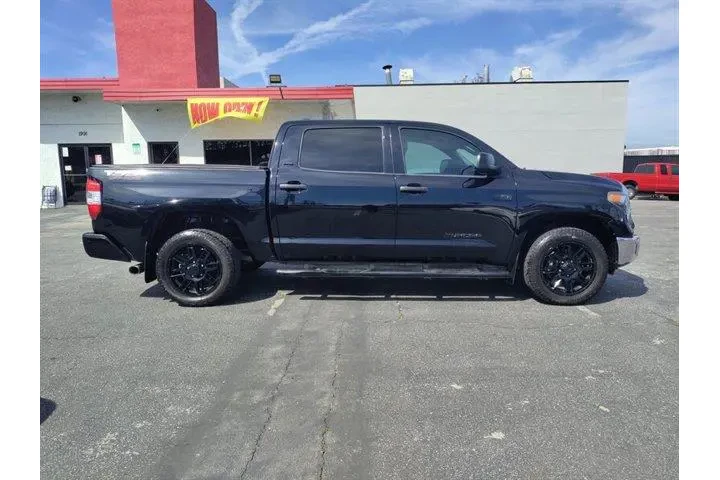 $28836 : Toyota Tundra 2021 4x2 SR5 4 image 7