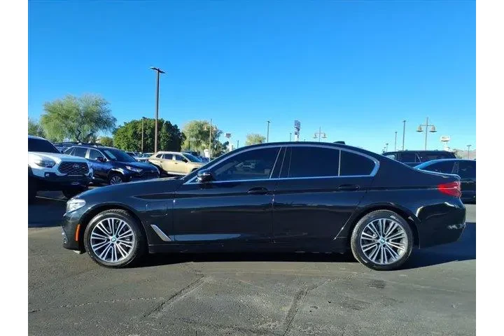 $23488 : BMW 5 Series 2020 530e iPerf image 3