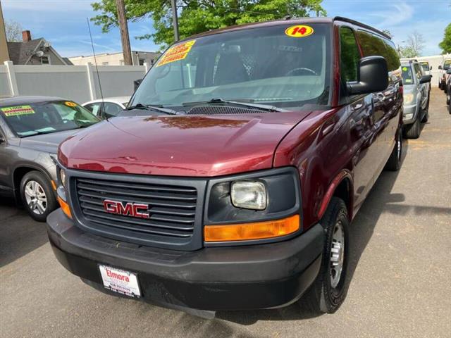 2014 GMC Savana 3500 image 2