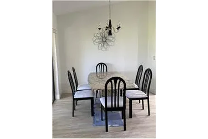 $5000 : Rental property with 2 bedro image 3