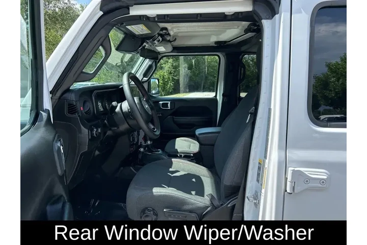 $39798 : Jeep Wrangler 2024 4x4 Rubic image 9