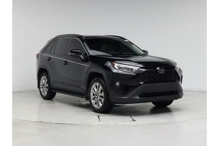 $23998 : Toyota RAV4 2021 XLE Premium image 1
