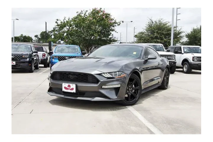 $15900 : Ford Mustang 2018 EcoBoost 2 image 1