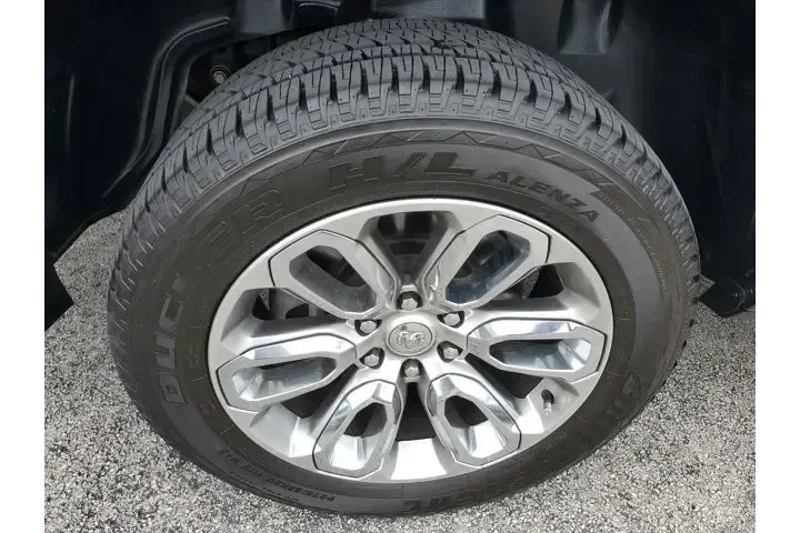 $37760 : Ram 1500 2023 4x4 Laramie 4d image 9