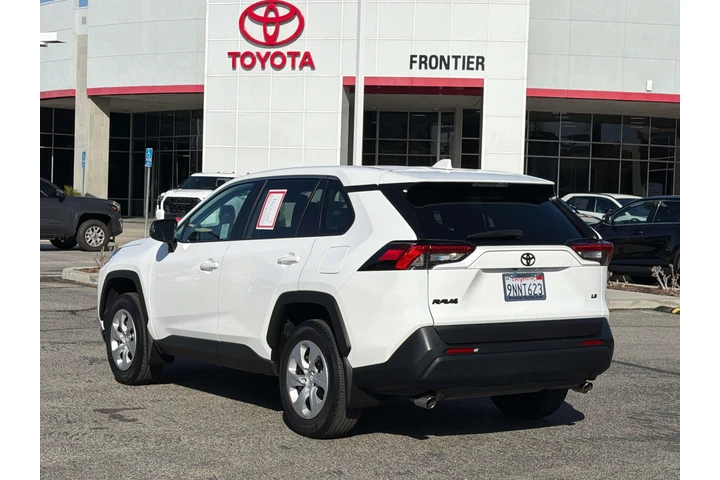 $28998 : Toyota RAV4 2024 LE 4dr SUV image 5