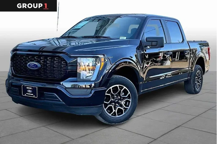 $31583 : Ford F-150 2023 4x2 XL 4dr S image 1