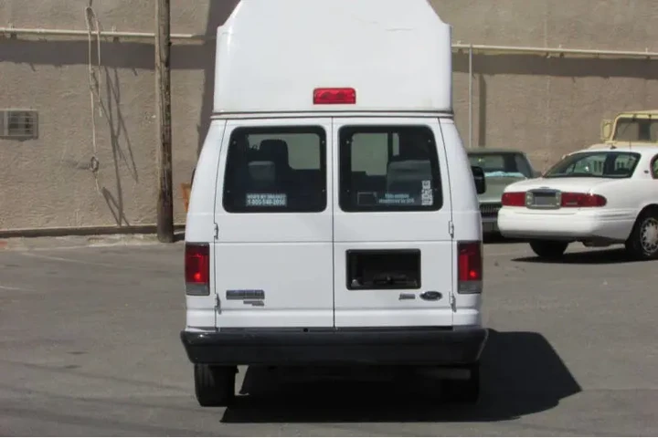 $13995 : 2011 E-Series E-350 SD image 6