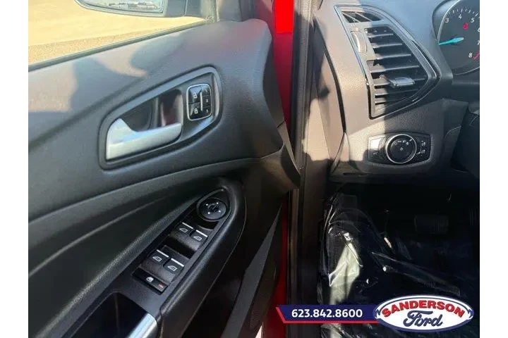 $14888 : Ford Escape 2017 AWD Titaniu image 9