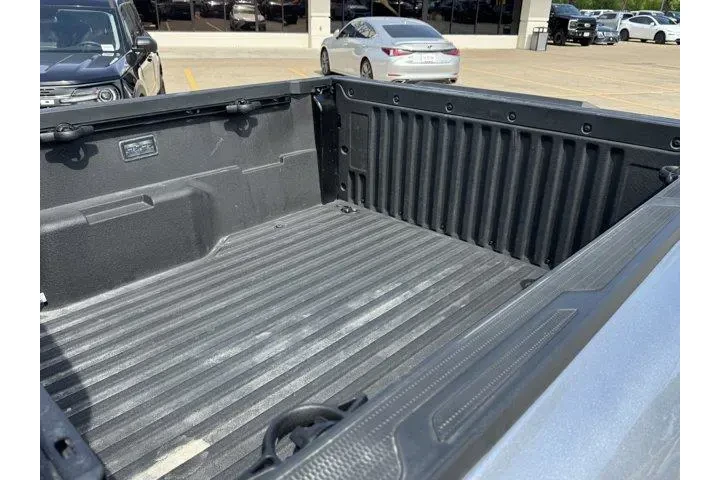 $36112 : Toyota Tacoma 2025 4x2 SR5 4 image 10