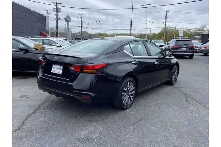 $18270 : Nissan Altima 2025 2.5 SV 4d image 4