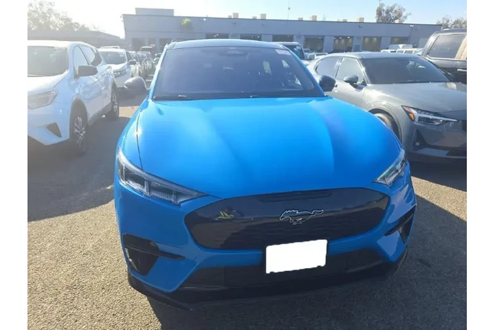 $31993 : Ford Mustang Mach-E 2023 AWD image 2