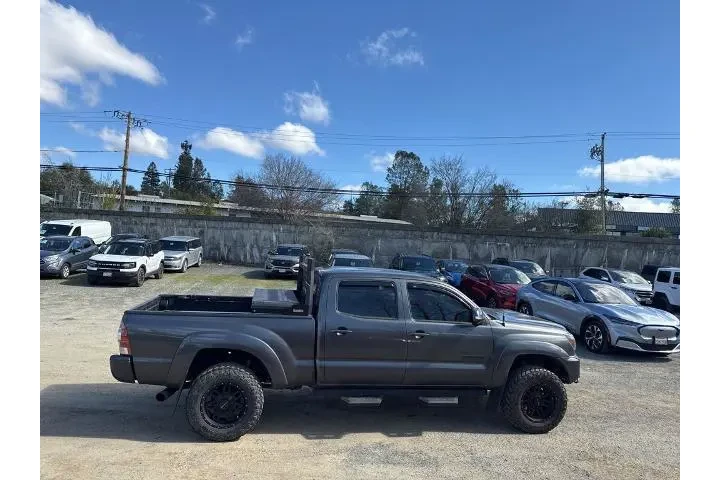 $24500 : Toyota Tacoma 2015 4x4 V6 4d image 7