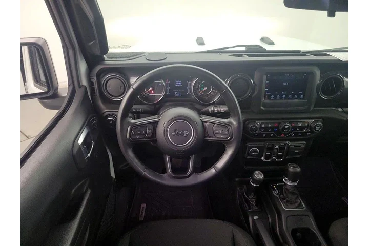 $31998 : Jeep Wrangler Unlimited 2022 image 10