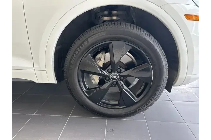 $22944 : Audi Q5 2020 AWD quattro Pre image 5