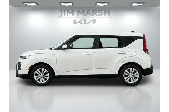 $17355 : Kia Soul 2022 LX 4dr Crossov image 3