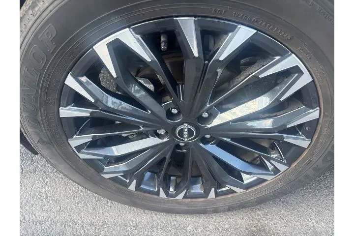 $28991 : Nissan Rogue 2024 Platinum 4 image 2