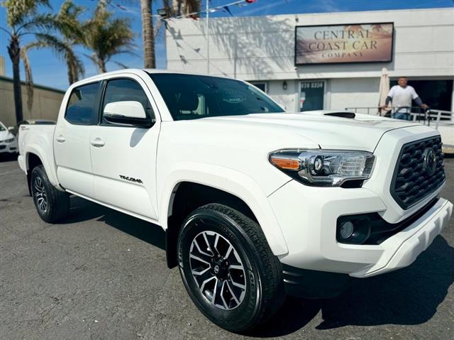 $31495 : 2021 Tacoma TRD Sport image 3