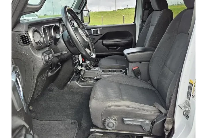 $25988 : Jeep Gladiator 2022 4x4 Spor image 5