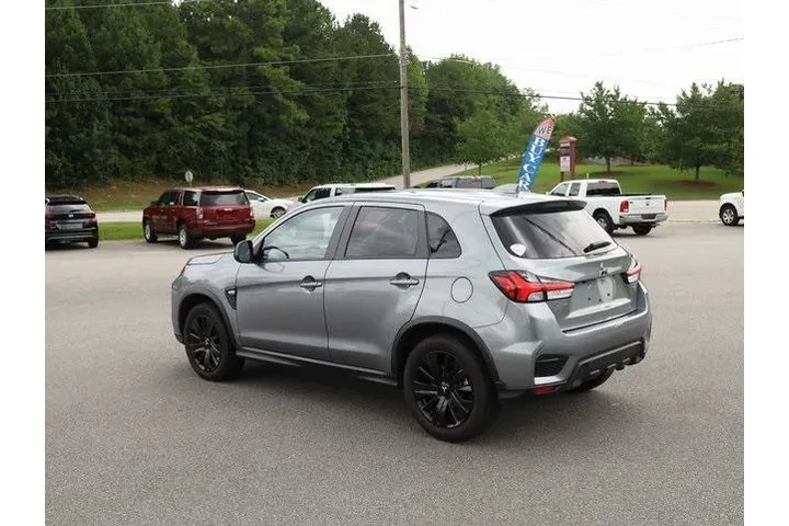 $17502 : Mitsubishi Outlander Sport 2 image 5