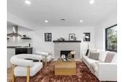 $2000 : FOR RENT: STUNNINGLY HOME thumbnail
