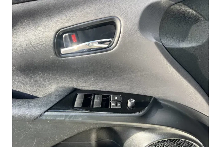 $13900 : 2021 Prius LE image 10