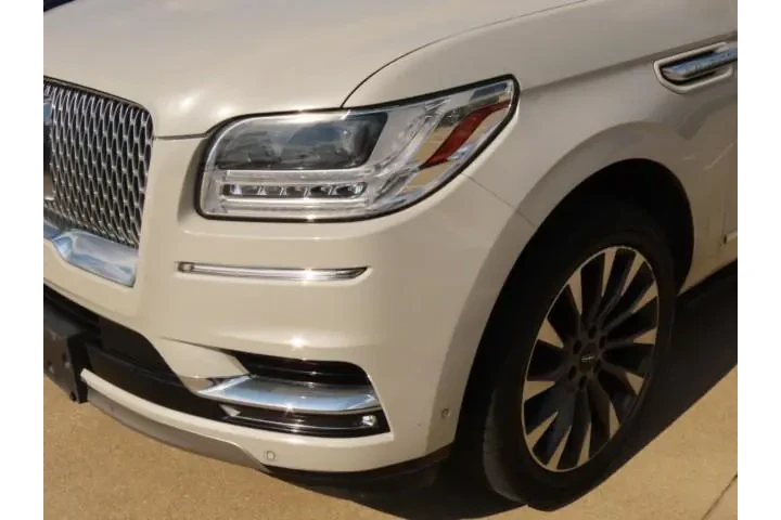 $32911 : Lincoln Navigator L 2020 4x2 image 3