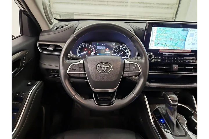 $37998 : Toyota Highlander 2022 AWD L image 10