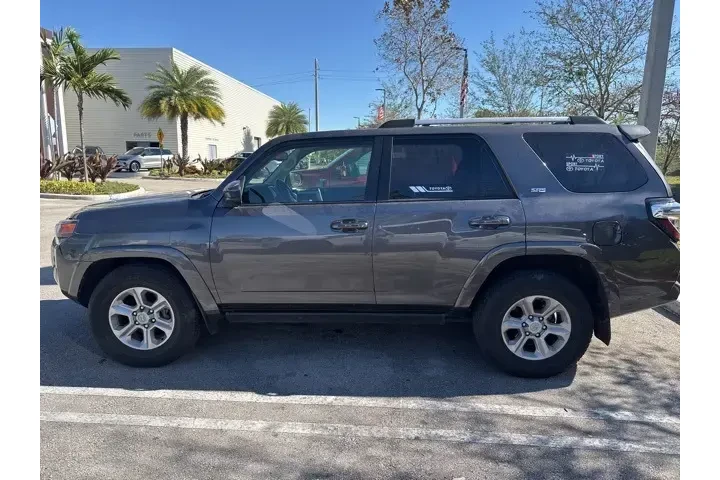 $32990 : Toyota 4Runner 2022 4x2 SR5 image 2
