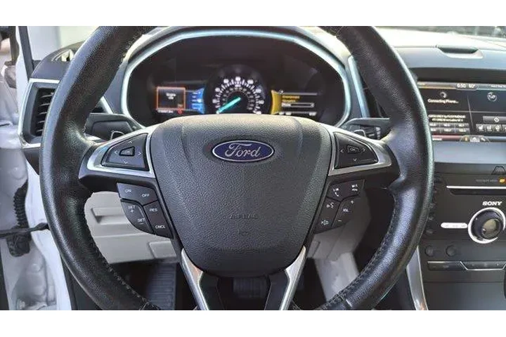 $11591 : Ford Edge 2015 Titanium 4dr image 5