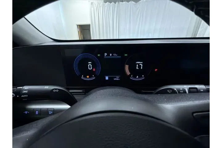 $23995 : Hyundai KONA 2024 AWD SEL 4d image 10