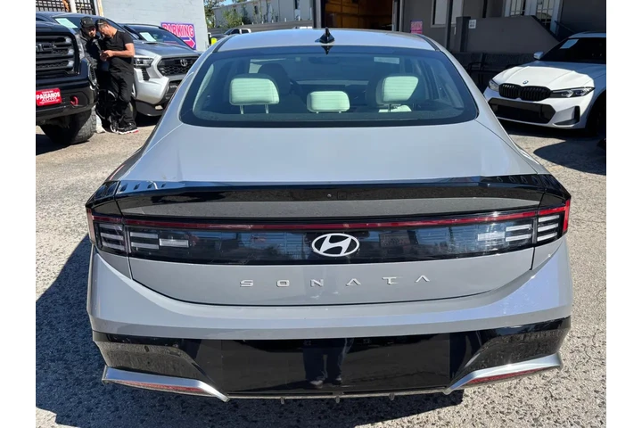 2025 Sonata SEL image 5